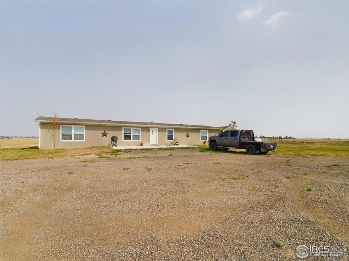 Picture of Home For Sale in Roggen, Colorado, United States