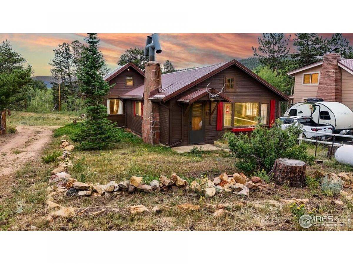 Picture of Home For Sale in Allenspark, Colorado, United States