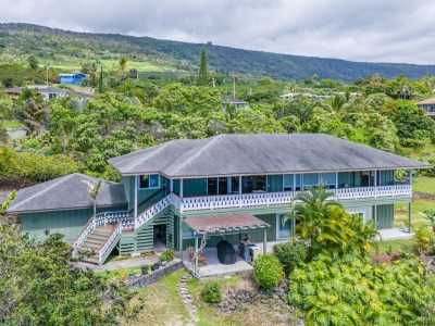 Home For Sale in Captain Cook, Hawaii