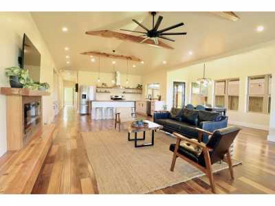 Home For Sale in Kapaau, Hawaii