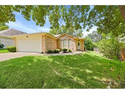 Home For Sale in Montgomery, Texas