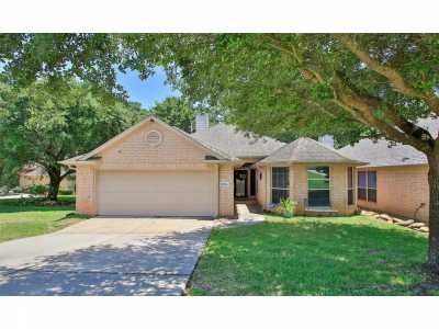 Home For Sale in Willis, Texas