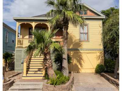 Home For Sale in Galveston, Texas