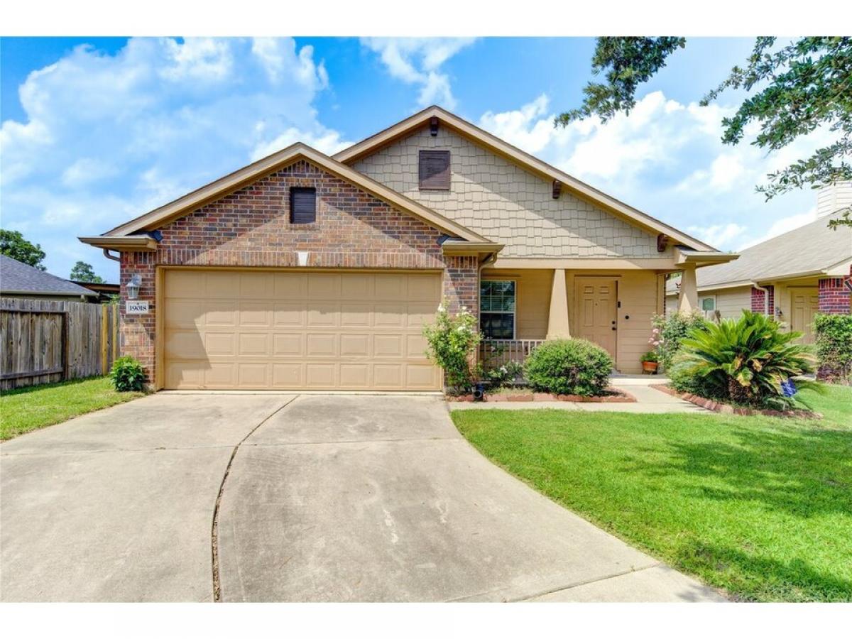 Picture of Home For Sale in Tomball, Texas, United States