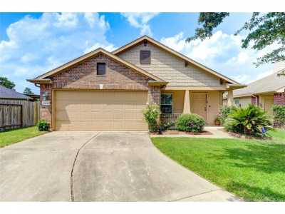 Home For Sale in Tomball, Texas