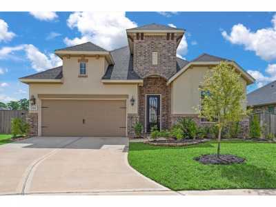 Home For Sale in Pinehurst, Texas