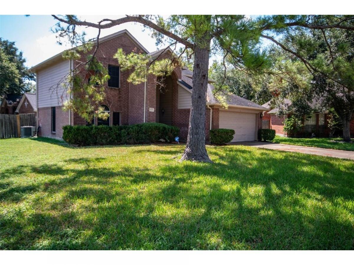 Picture of Home For Sale in Fresno, Texas, United States