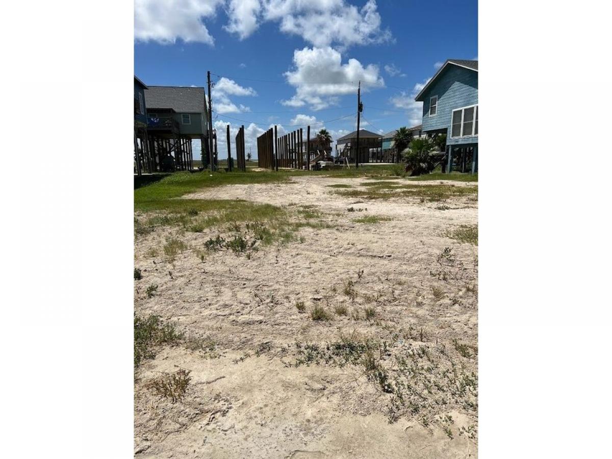 Picture of Residential Land For Sale in Freeport, Texas, United States