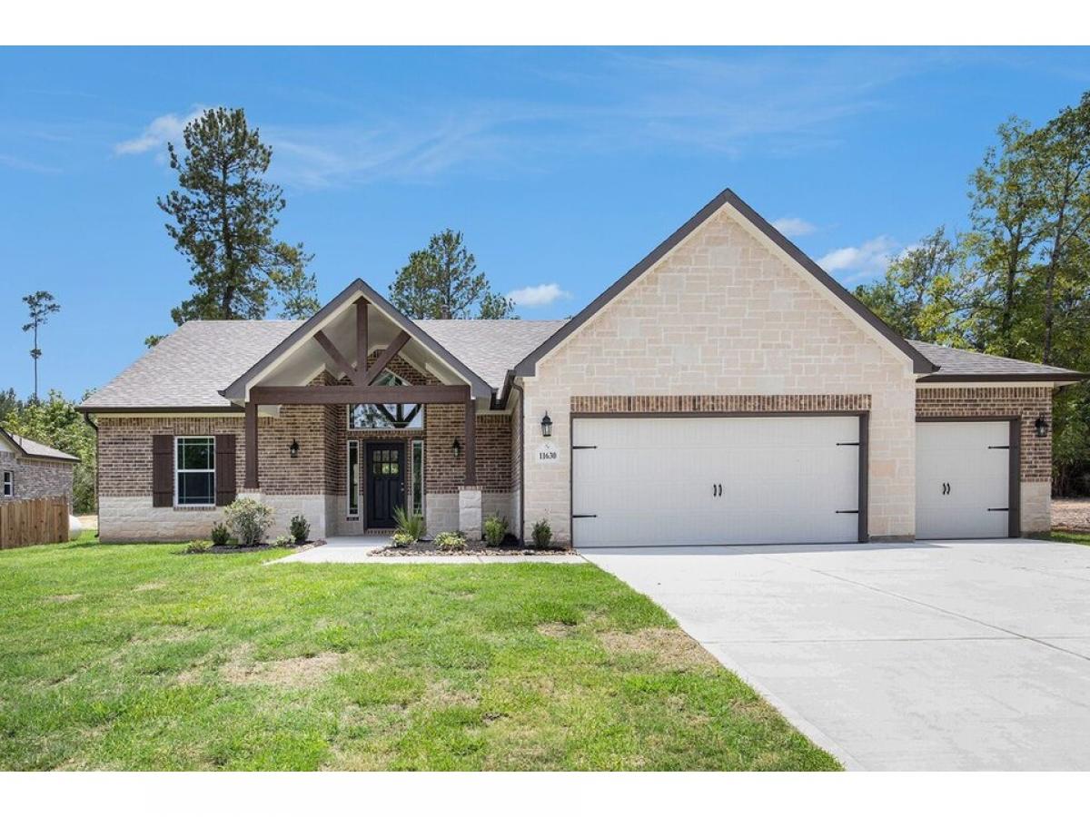 Picture of Home For Sale in Willis, Texas, United States