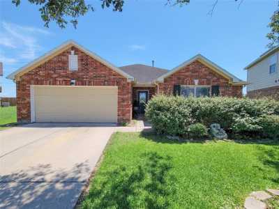 Home For Sale in Rosharon, Texas