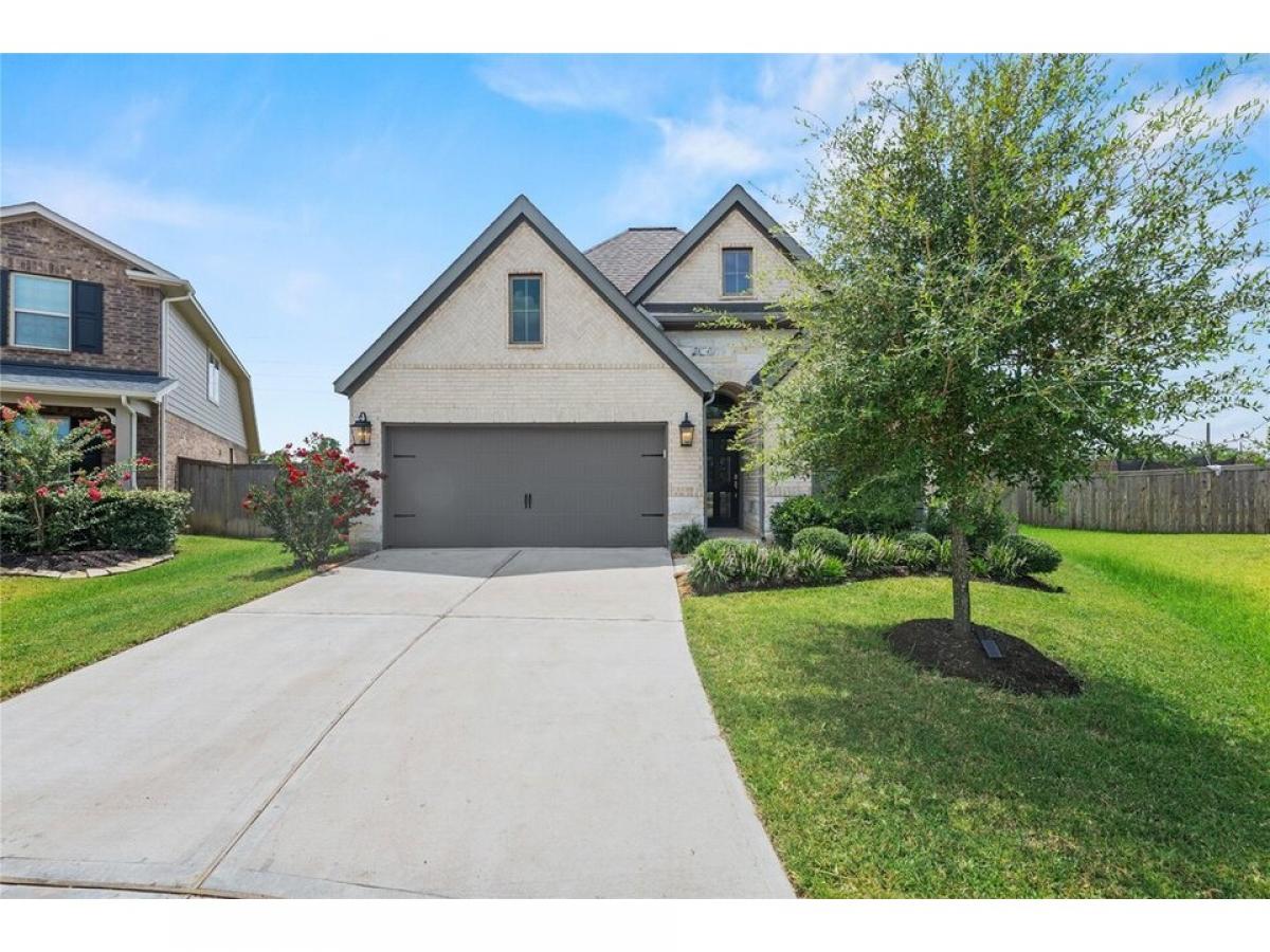 Picture of Home For Sale in Tomball, Texas, United States