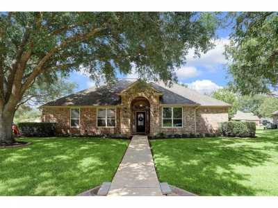 Home For Sale in Fulshear, Texas