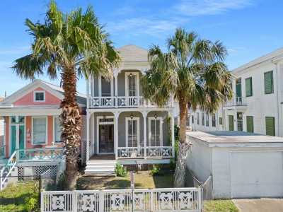 Home For Sale in Galveston, Texas