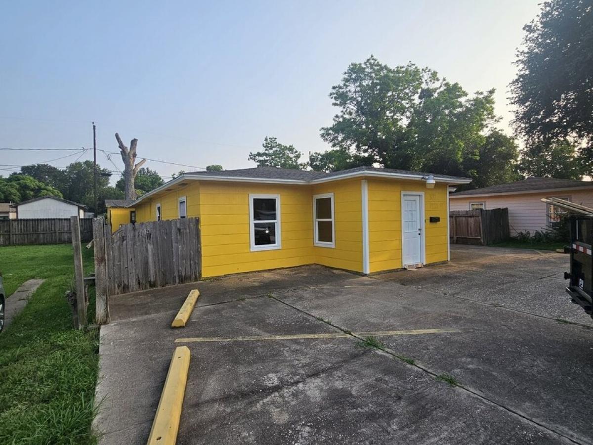 Picture of Home For Sale in Baytown, Texas, United States