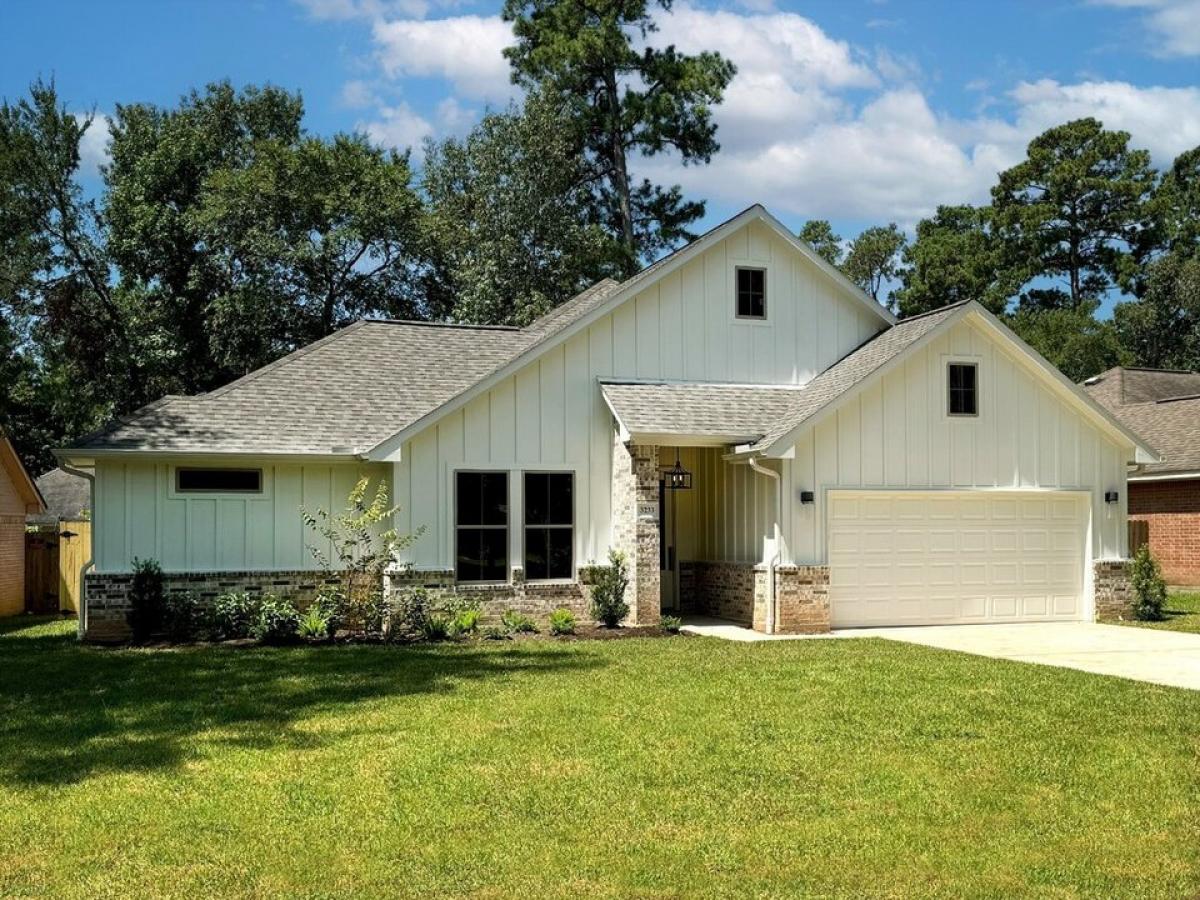 Picture of Home For Sale in Montgomery, Texas, United States