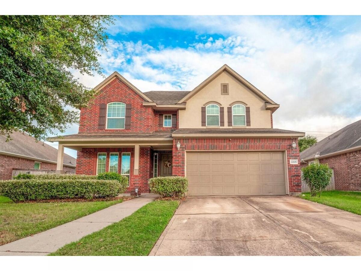 Picture of Home For Sale in Pearland, Texas, United States