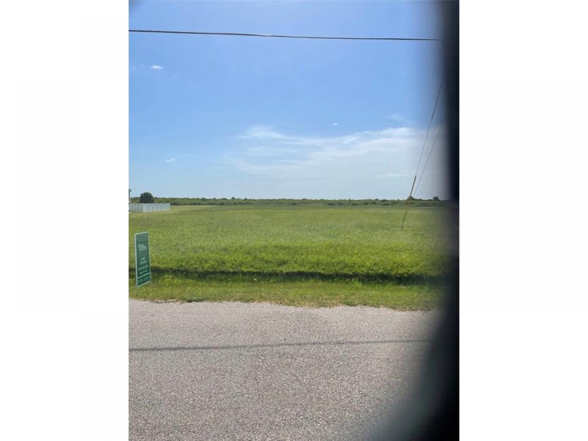 Picture of Residential Land For Sale in Galveston, Texas, United States