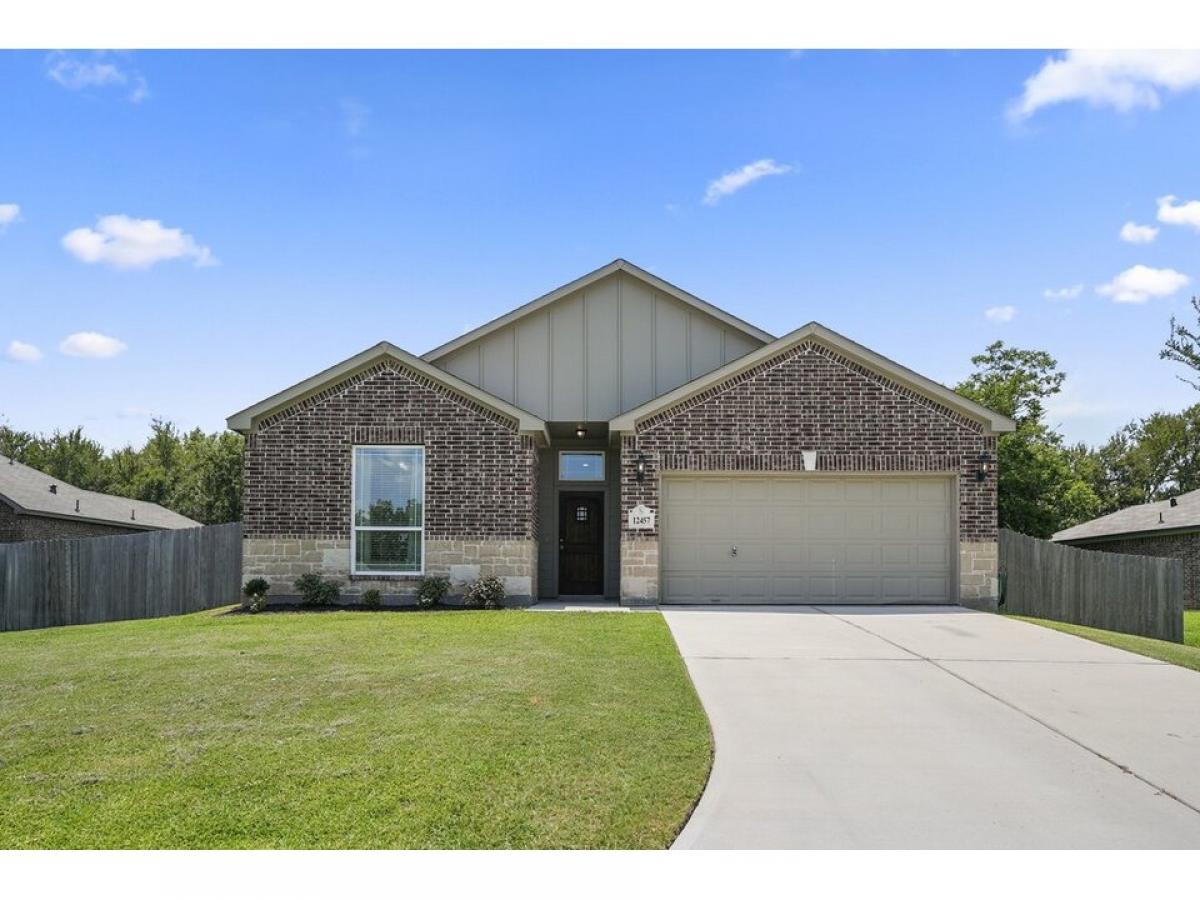 Picture of Home For Sale in Willis, Texas, United States