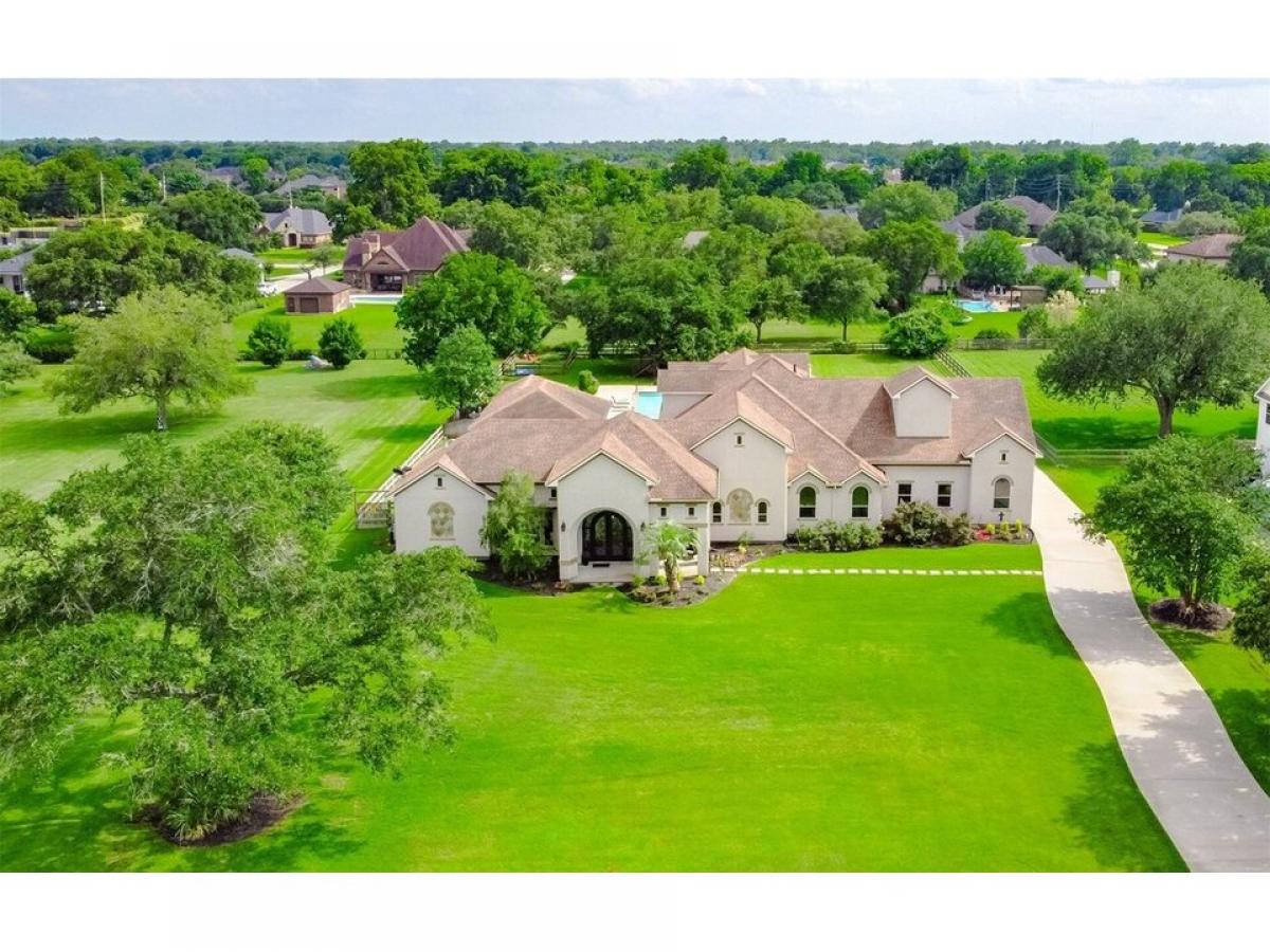 Picture of Home For Sale in Fulshear, Texas, United States