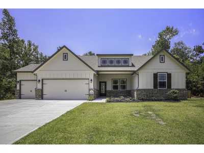 Home For Sale in Conroe, Texas