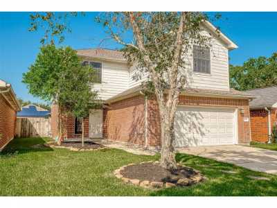 Home For Sale in Tomball, Texas