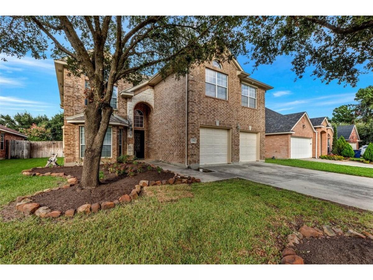 Picture of Home For Sale in Tomball, Texas, United States