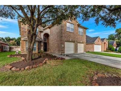 Home For Sale in Tomball, Texas