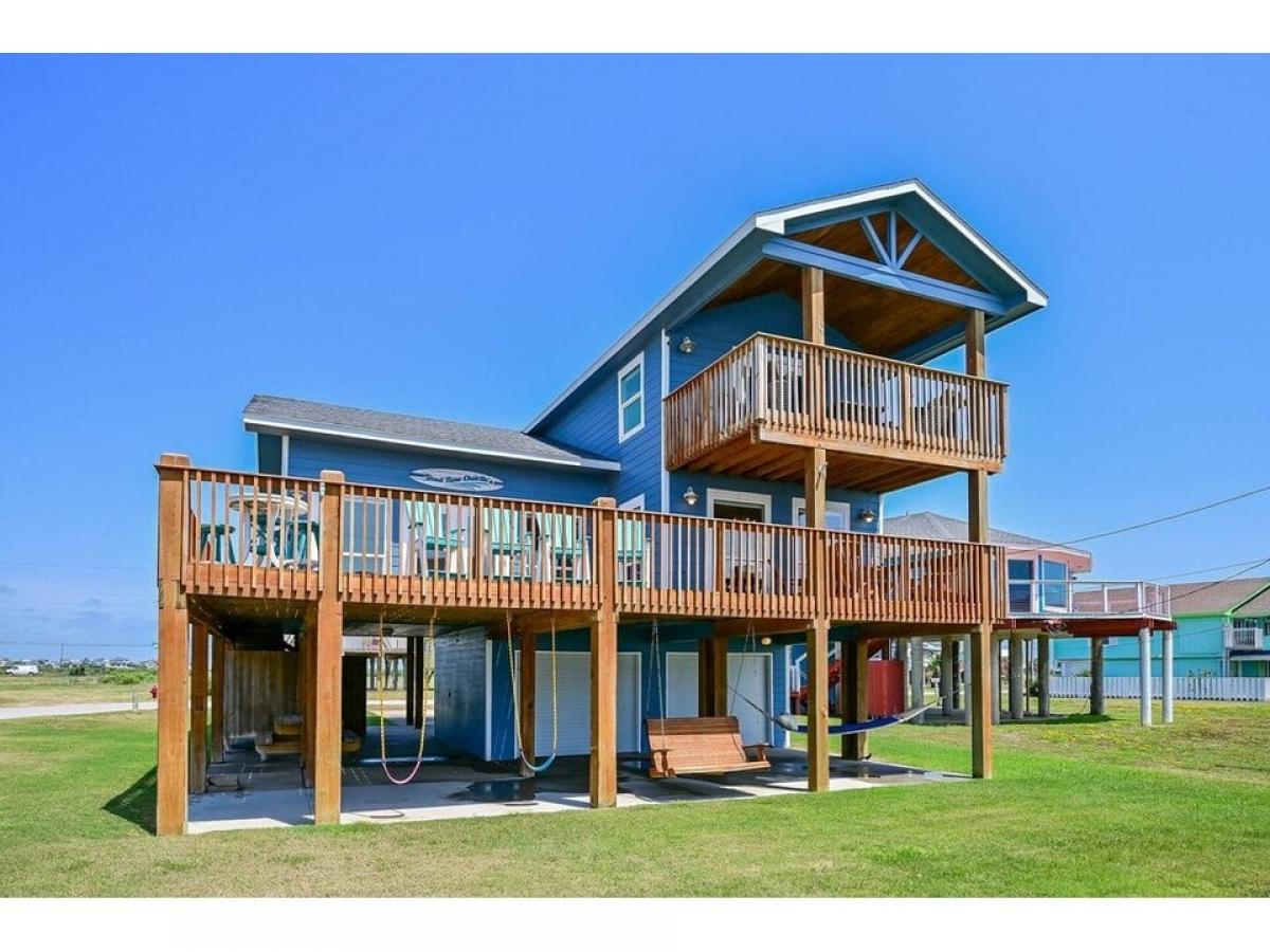 Picture of Home For Sale in Galveston, Texas, United States