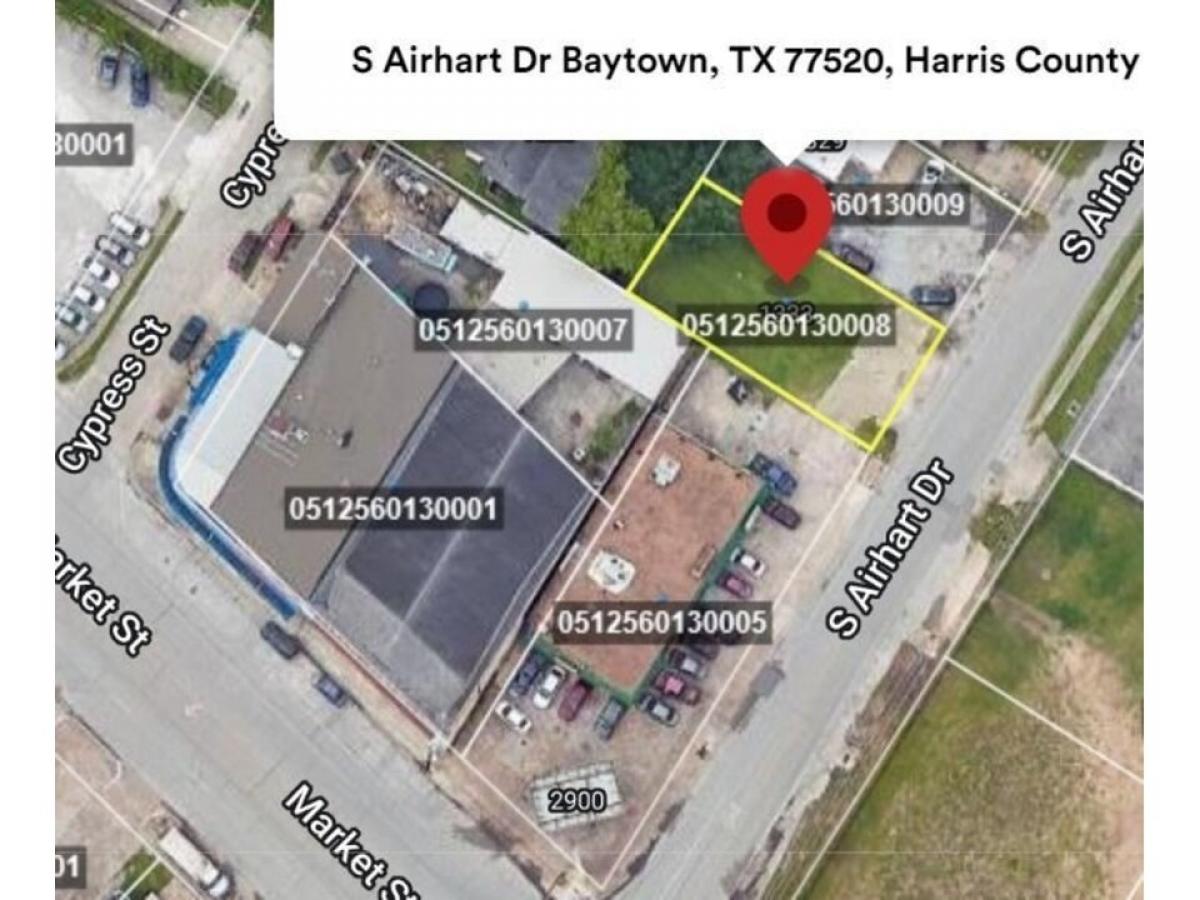 Picture of Residential Land For Sale in Baytown, Texas, United States