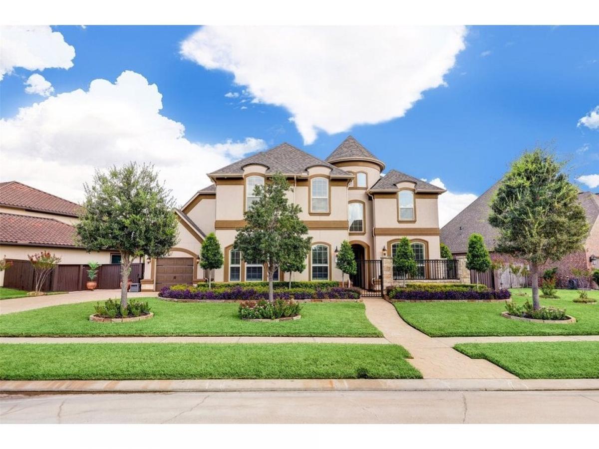 Picture of Home For Sale in Cypress, Texas, United States