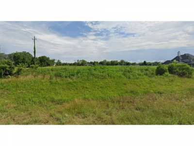 Residential Land For Sale in Angleton, Texas