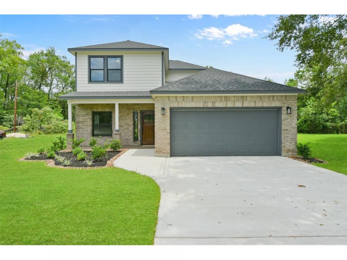 Picture of Home For Sale in Dayton, Texas, United States