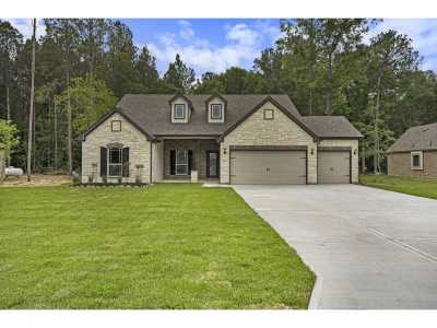 Home For Sale in Dayton, Texas