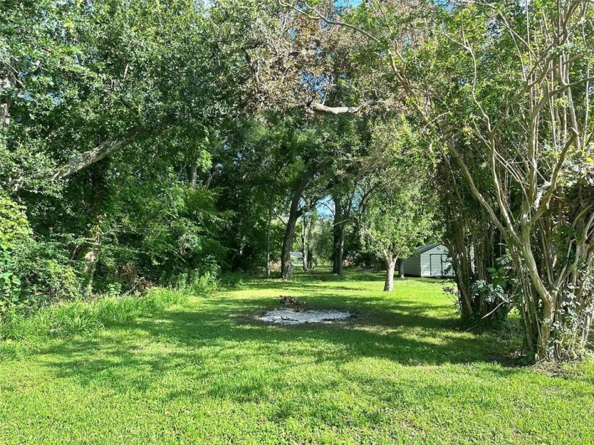 Picture of Residential Land For Sale in Dayton, Texas, United States