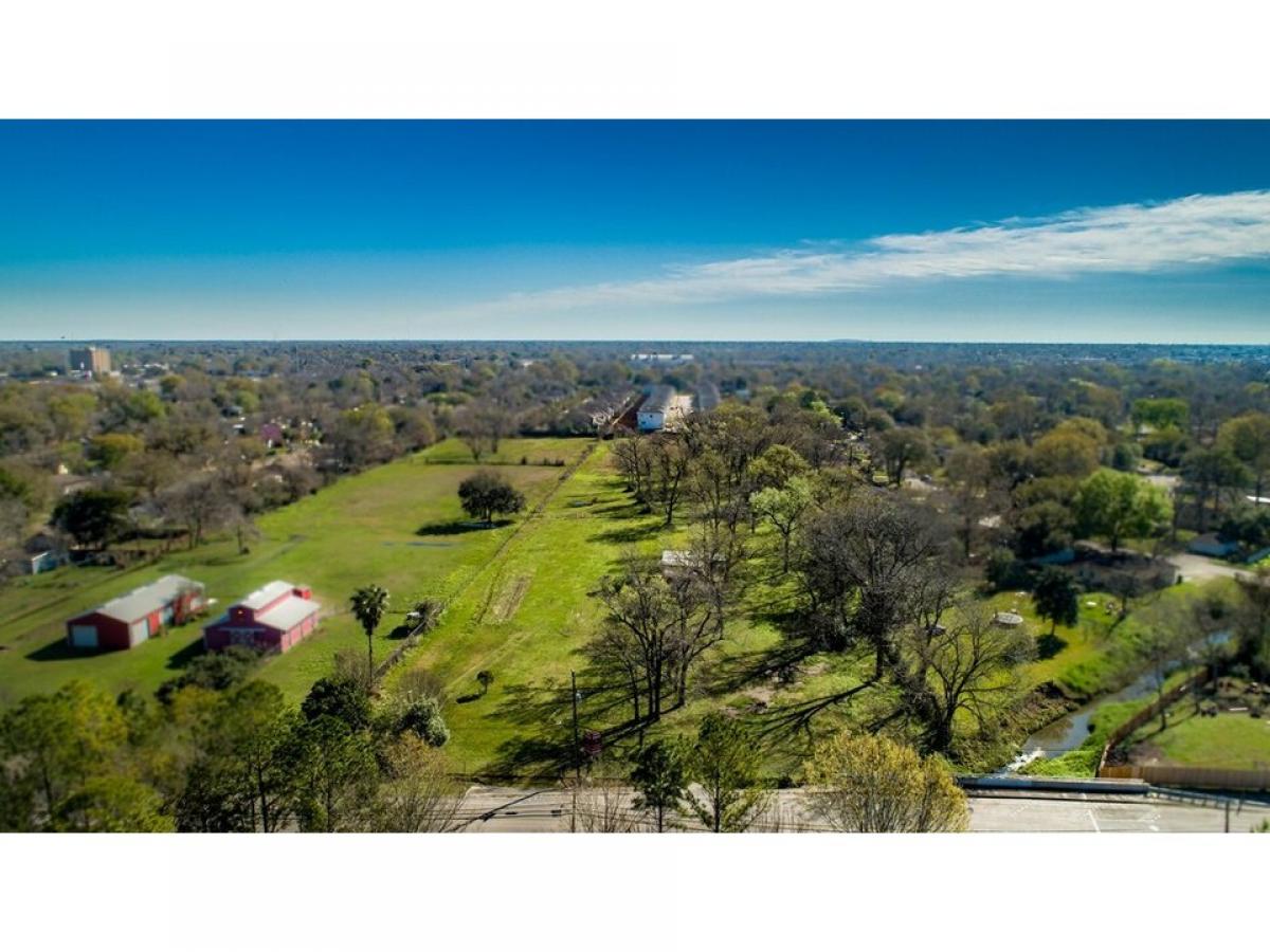 Picture of Residential Land For Sale in Houston, Texas, United States