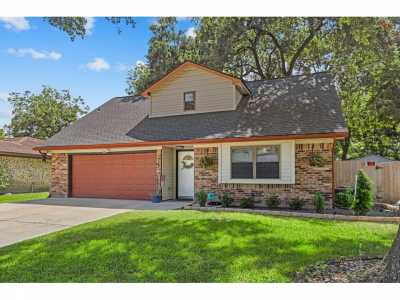 Home For Sale in Clute, Texas