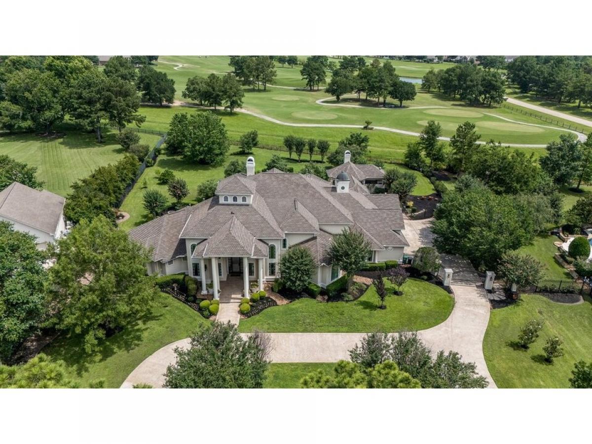 Picture of Home For Sale in Spring, Texas, United States