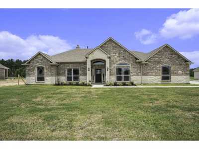 Home For Sale in Willis, Texas