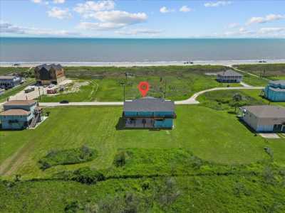 Home For Sale in Crystal Beach, Texas