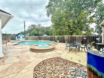 Home For Sale in Boling, Texas