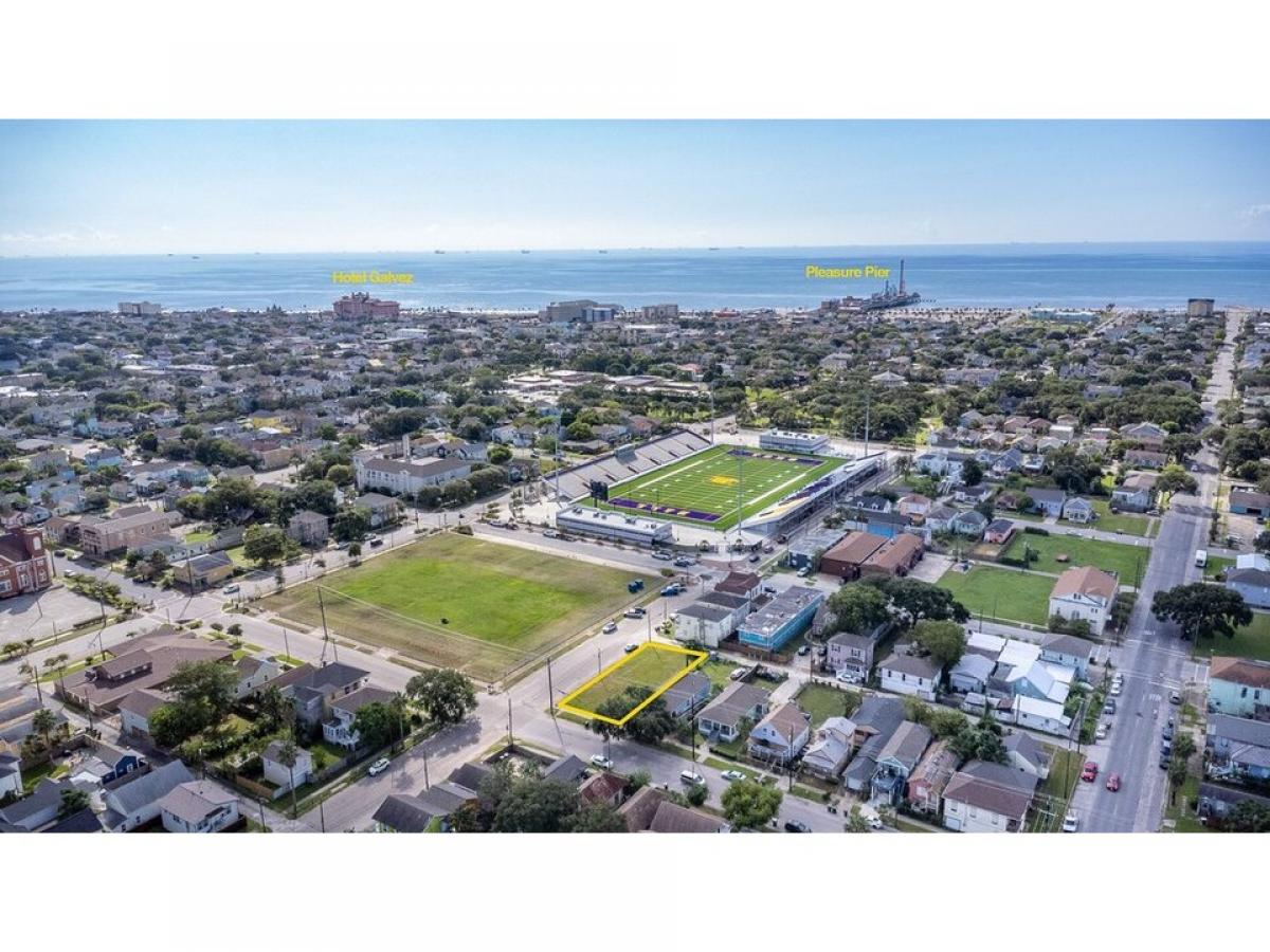 Picture of Residential Land For Sale in Galveston, Texas, United States