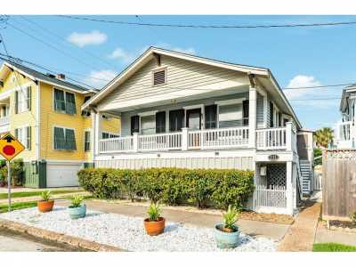 Home For Sale in Galveston, Texas