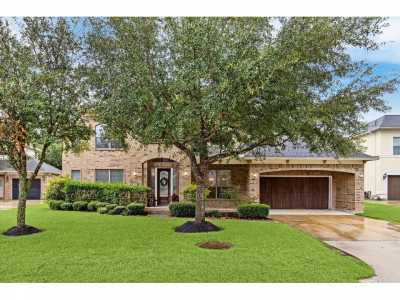 Home For Sale in Kingwood, Texas