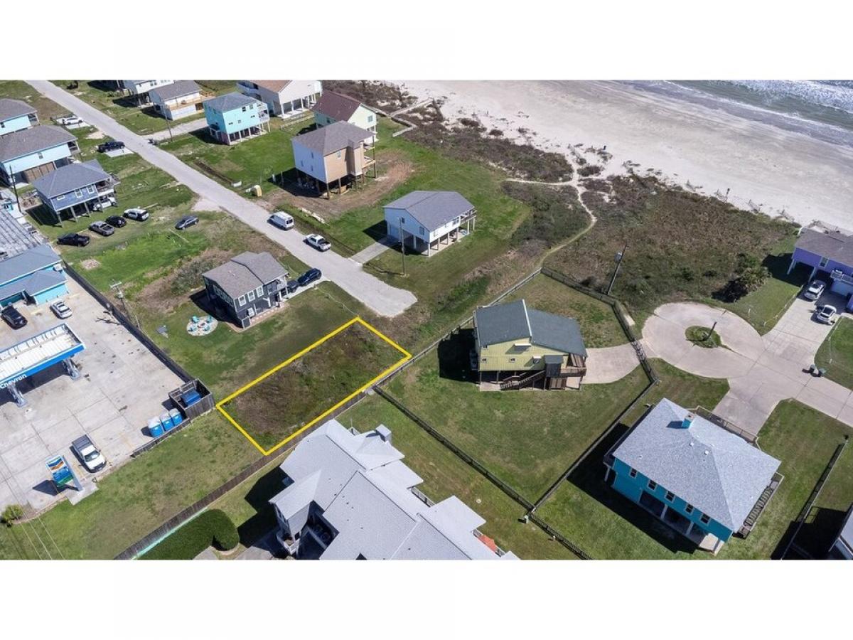 Picture of Residential Land For Sale in Galveston, Texas, United States