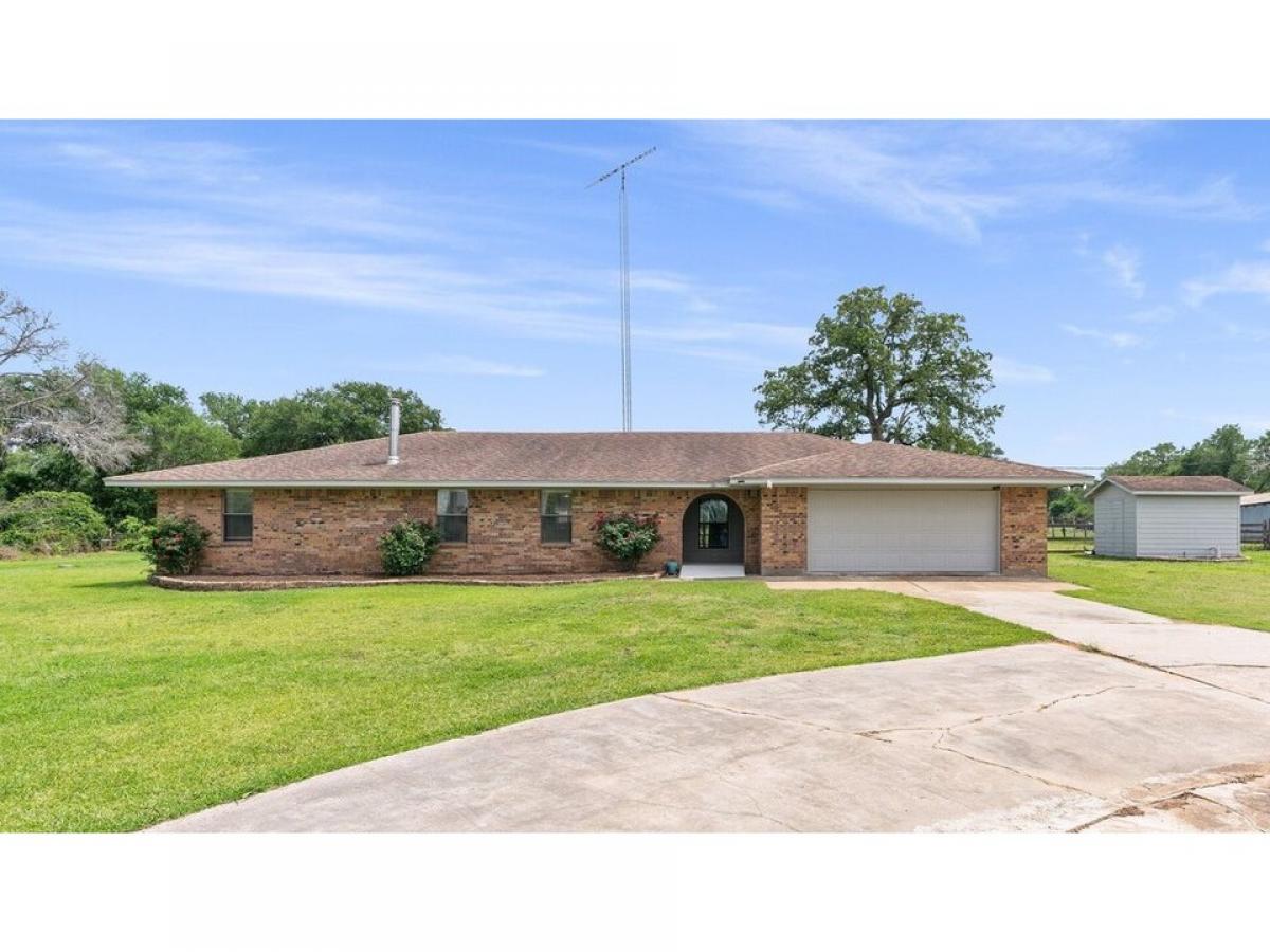 Picture of Home For Sale in Bedias, Texas, United States