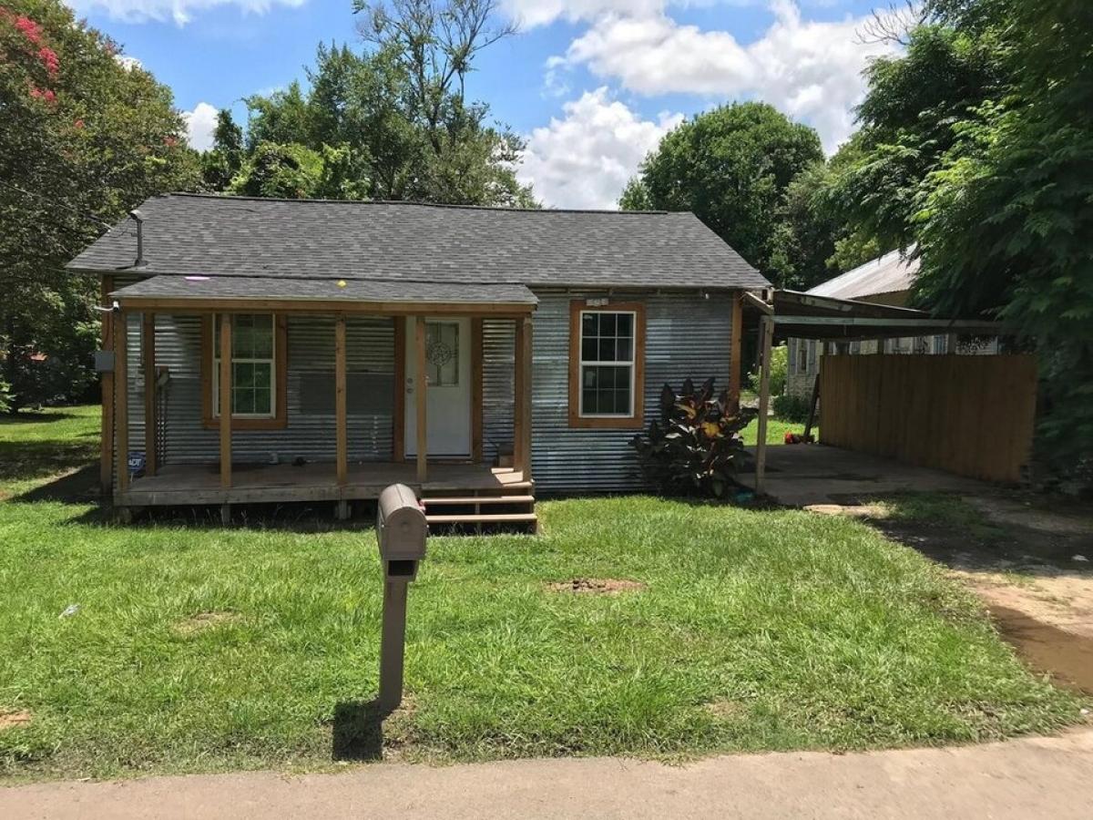 Picture of Home For Sale in Dayton, Texas, United States