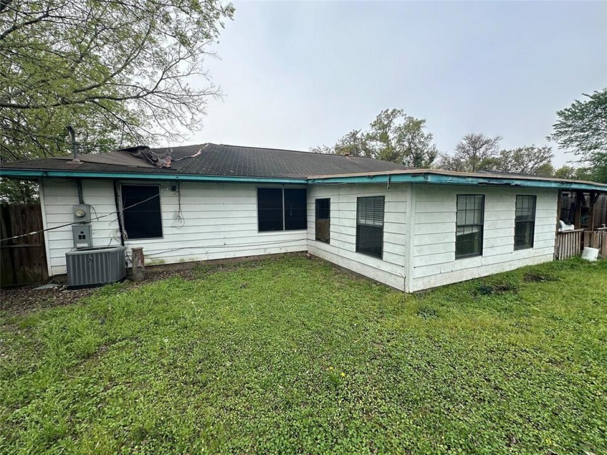 Picture of Home For Sale in La Porte, Texas, United States