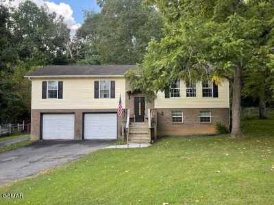 Home For Sale in Kodak, Tennessee