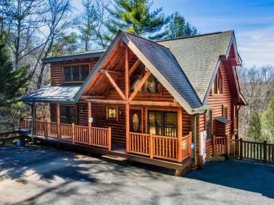 Home For Sale in Pigeon Forge, Tennessee