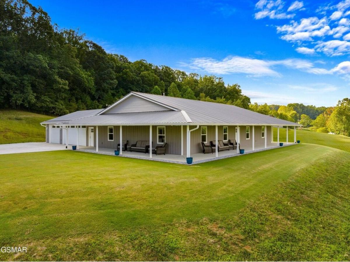 Picture of Home For Sale in Jefferson City, Tennessee, United States